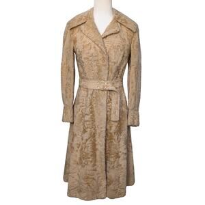 Vintage Lamb Shearling Coat in Sand – Minimalist A-Line Silhouette